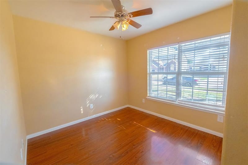 636 Noble Grove Lane, Fort Worth TX 76140 - Photo 4