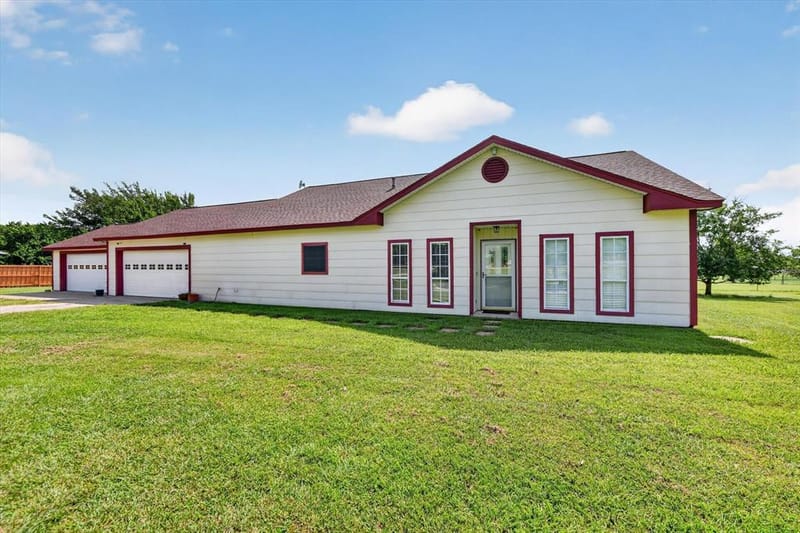 1958 Crockett Street, Sanger TX 76266 - Photo 2