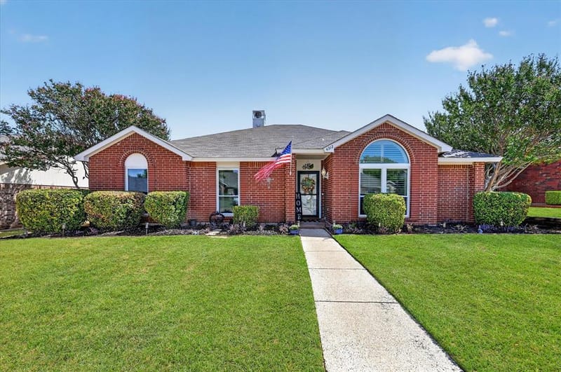 4312 Hillshire Court, Flower Mound TX 75028 - Photo 2