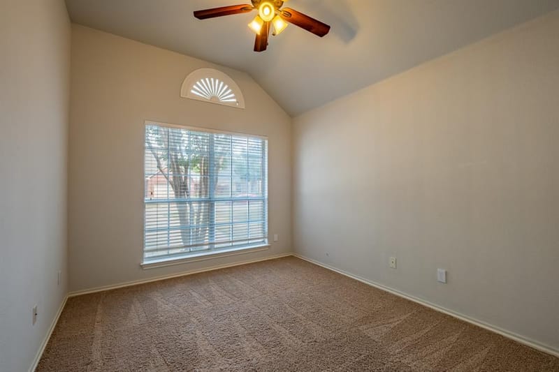 10717 Elmhurst Lane, Fort Worth TX 76244 - Photo 25