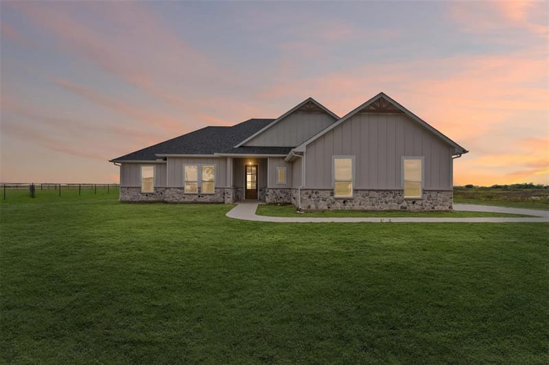 2061 Goodwyn Road, Italy TX 76651