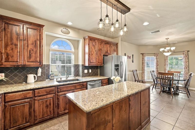 1861 Chuckwagon Drive, Midlothian TX 76065 - Photo 3