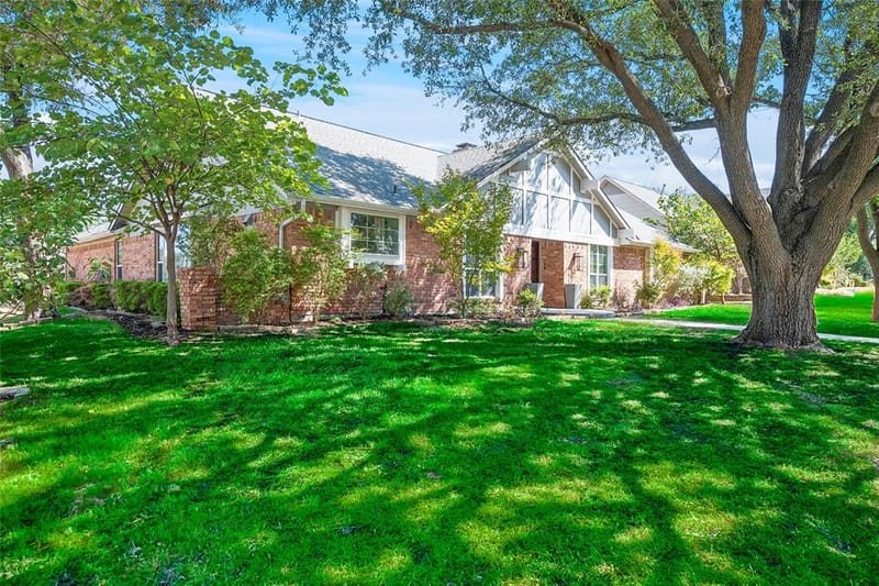 7601 Carta Valley Drive, Dallas TX 75248 - Photo 2