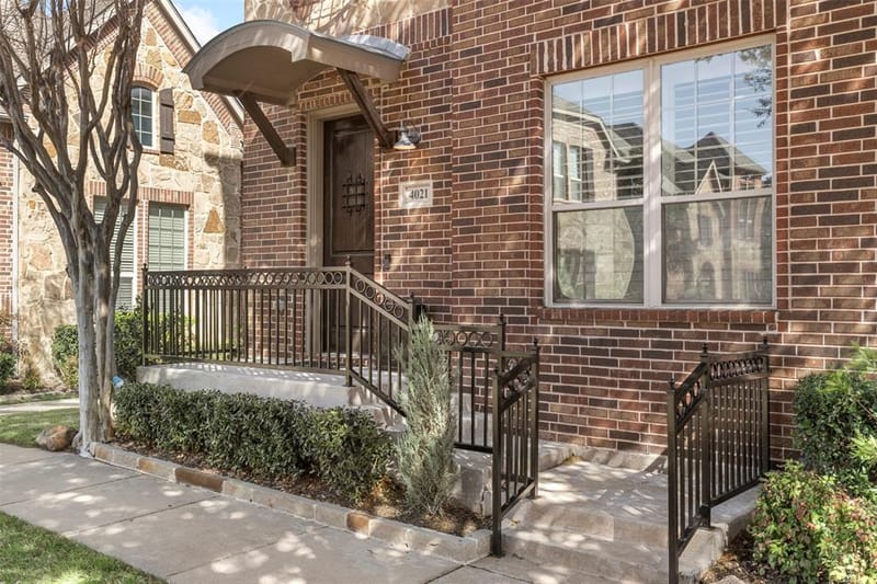 4021 Winsor Drive, Farmers Branch TX 75244