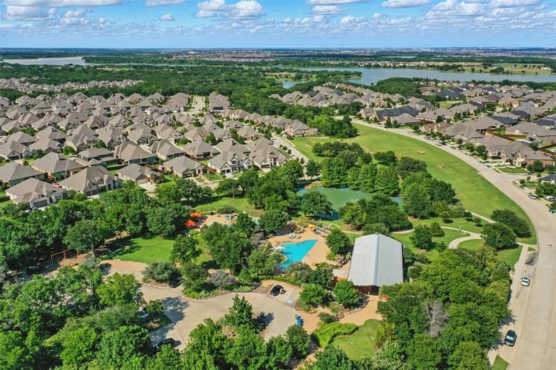 9409 Excursion Drive, Oak Point TX 75068 - Photo 30
