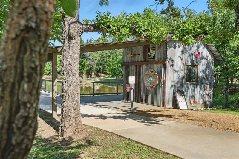 9409 Excursion Drive, Oak Point TX 75068 - Photo 34