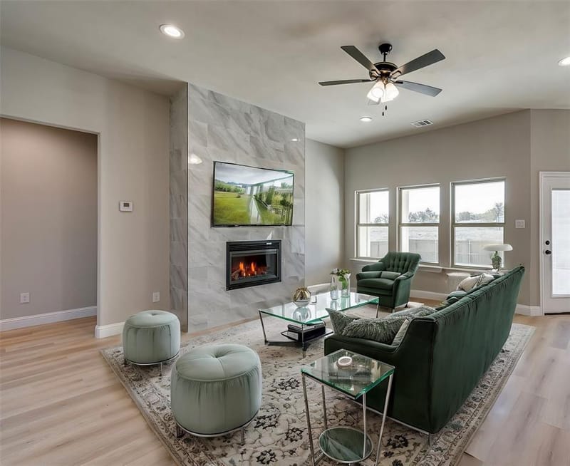 420 E Lamar Street, Palmer TX 75152