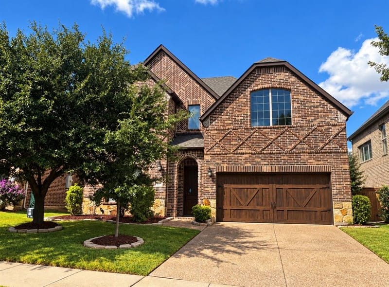 225 Bentley Drive, Midlothian TX 76065