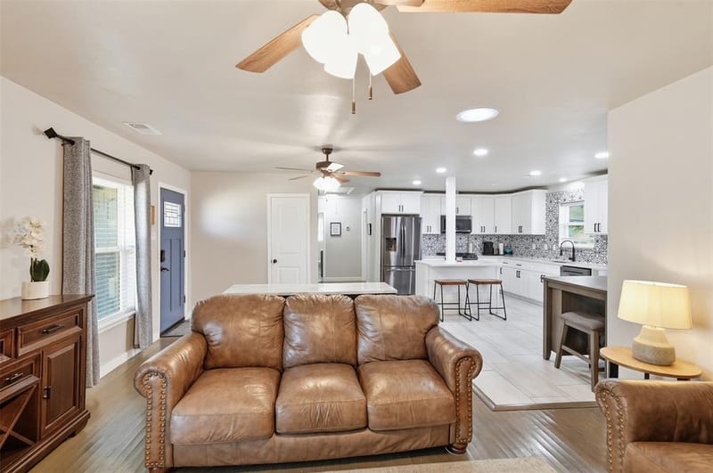 2421 Hillburn Drive, Dallas TX 75227 - Photo 6