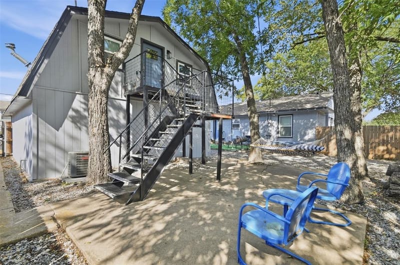 2421 Hillburn Drive, Dallas TX 75227 - Photo 26