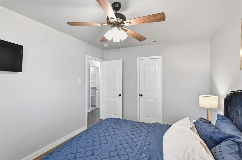 2421 Hillburn Drive, Dallas TX 75227 - Photo 20