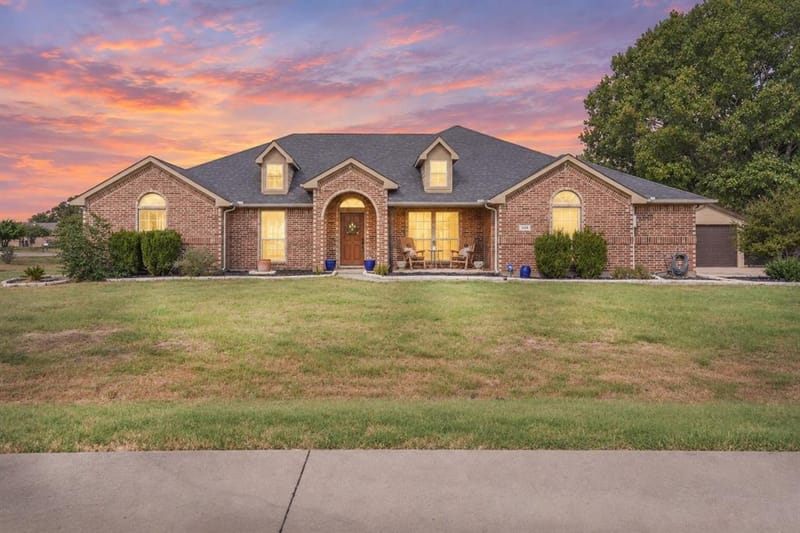 343 Cambridge Court, Waxahachie TX 75167