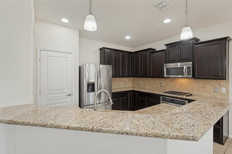 2941 Oyster Bay Drive, Frisco TX 75036 - Photo 3