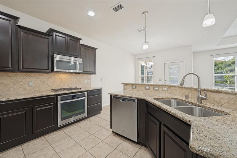 2941 Oyster Bay Drive, Frisco TX 75036 - Photo 14