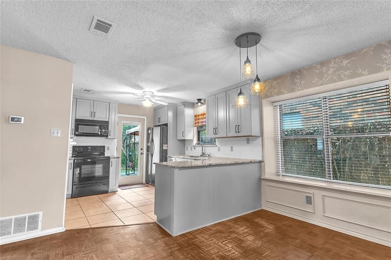 734 Red Oak Drive, Lewisville TX 75067 - Photo 6