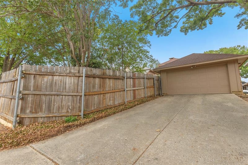 734 Red Oak Drive, Lewisville TX 75067 - Photo 22