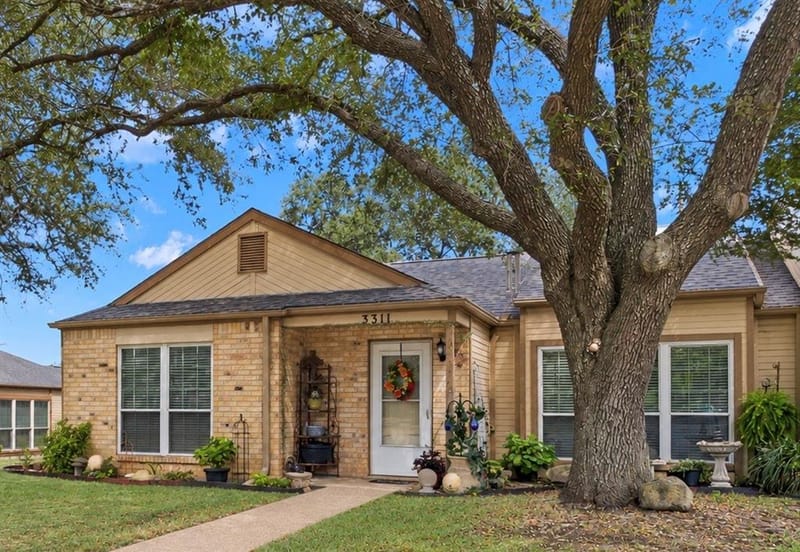 3311 Chimney Place Drive, Waco TX 76708 - Photo 2