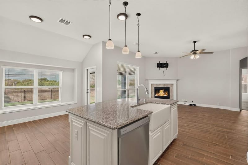 1660 Irene Drive, Crowley TX 76036 - Photo 7
