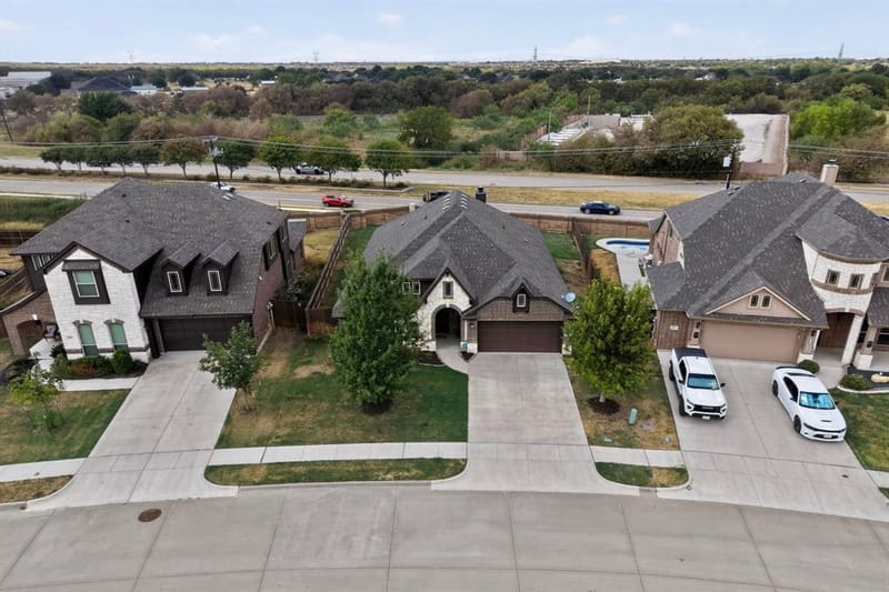 1660 Irene Drive, Crowley TX 76036 - Photo 3