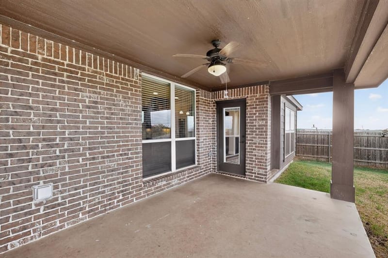 1660 Irene Drive, Crowley TX 76036 - Photo 33