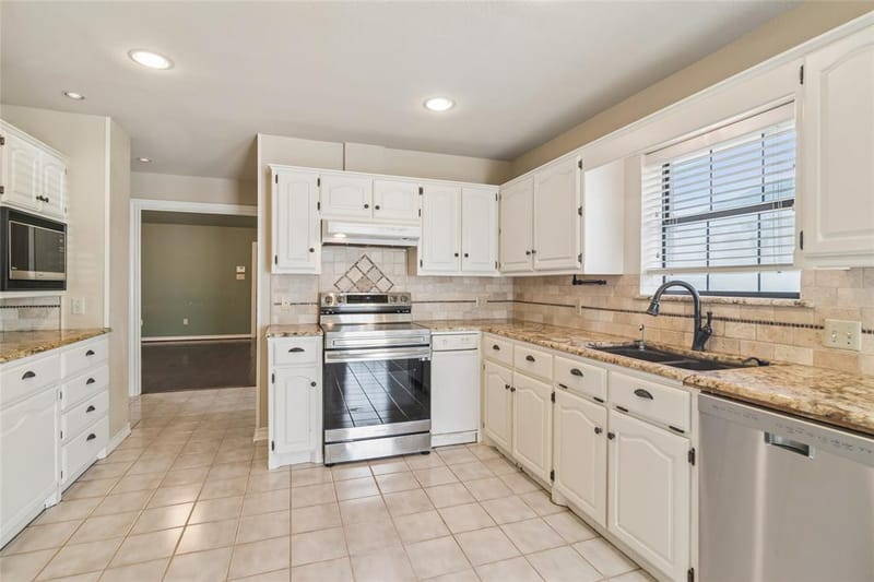 115 Indian Hills Drive, Waxahachie TX 75165 - Photo 10