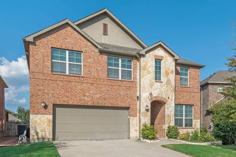 2941 Plainfield Drive, McKinney TX 75072 - Photo 4
