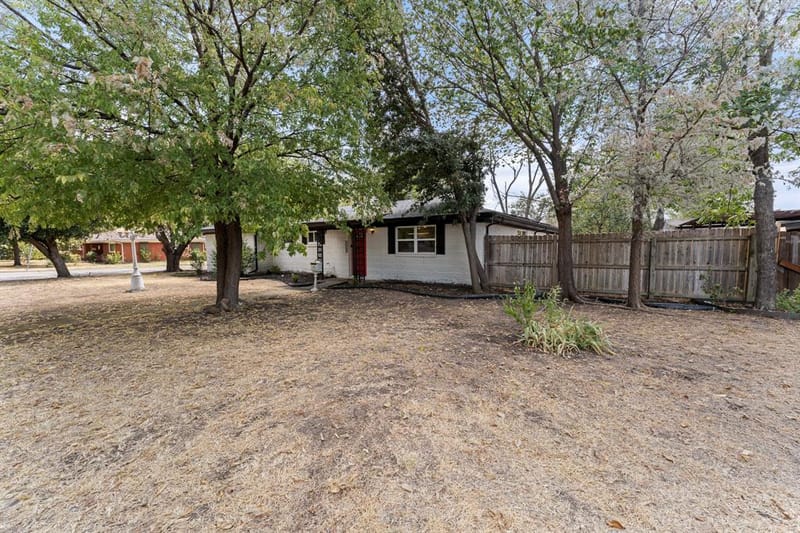 4928 Ira Street, Haltom City TX 76117 - Photo 36