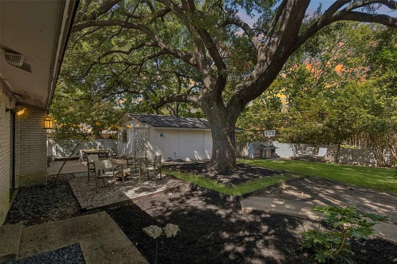 9777 Broken Bow Road, Dallas TX 75238 - Photo 24