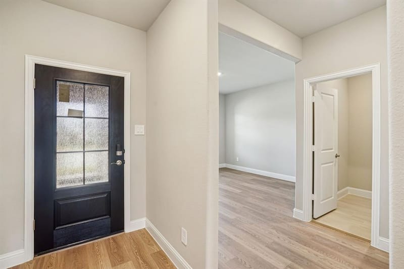 10816 Colonial Heights Lane, Fort Worth TX 76179 - Photo 7