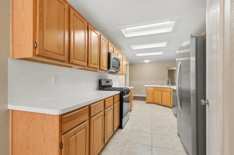 737 Oak Dale Avenue, Lake Dallas TX 75065 - Photo 9