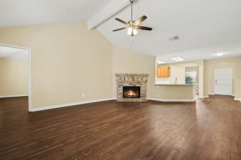 737 Oak Dale Avenue, Lake Dallas TX 75065 - Photo 4