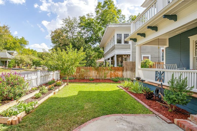 1406 6th Avenue, Fort Worth TX 76104 - Photo 3