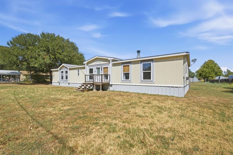 105 Apache Street, Lipan TX 76462 - Photo 2