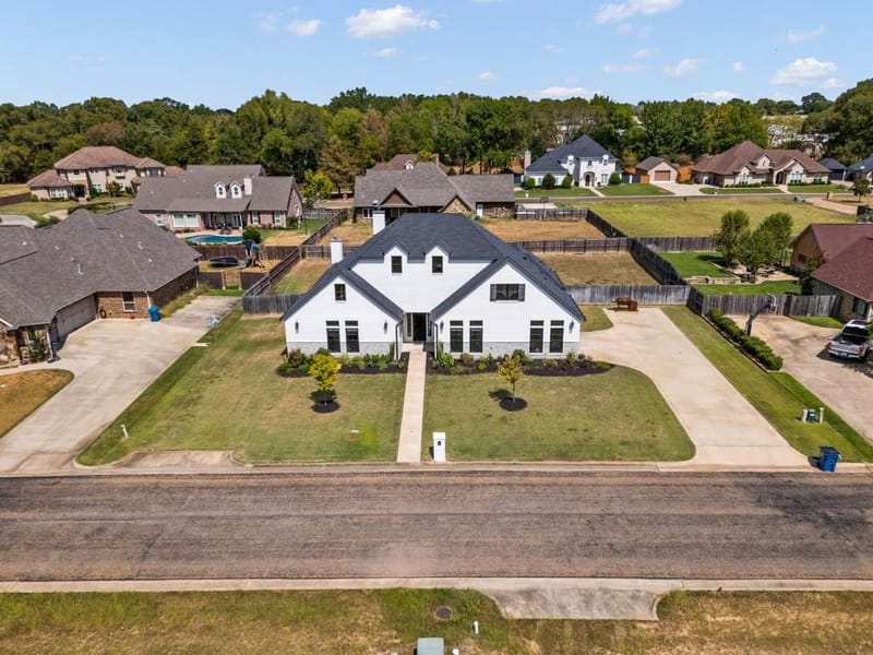 209 Devonshire Street, Mount Pleasant TX 75455 - Photo 30
