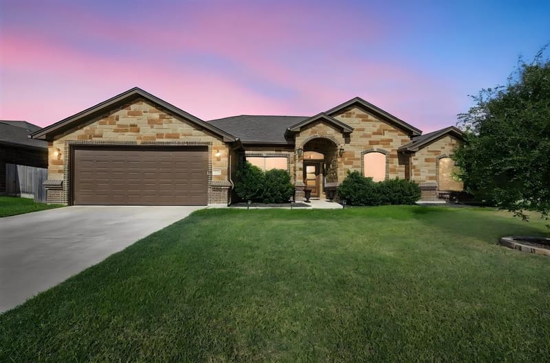 400 Juniper Drive, Troy TX 76579