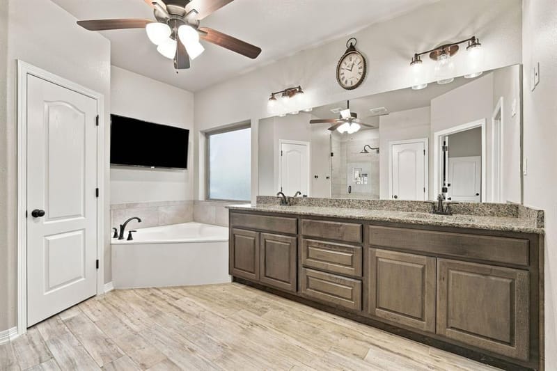 400 Juniper Drive, Troy TX 76579 - Photo 14