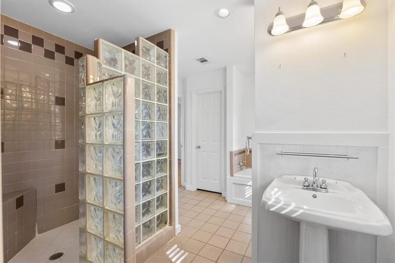 2956 Randy Lane, Farmers Branch TX 75234 - Photo 16