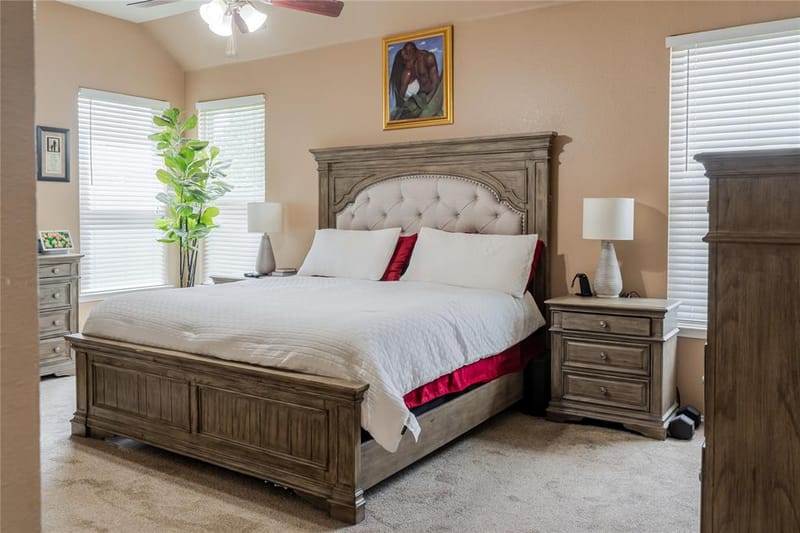 419 Kingfisher Lane, Arlington TX 76002 - Photo 3