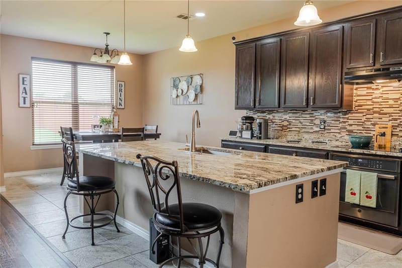 419 Kingfisher Lane, Arlington TX 76002 - Photo 11