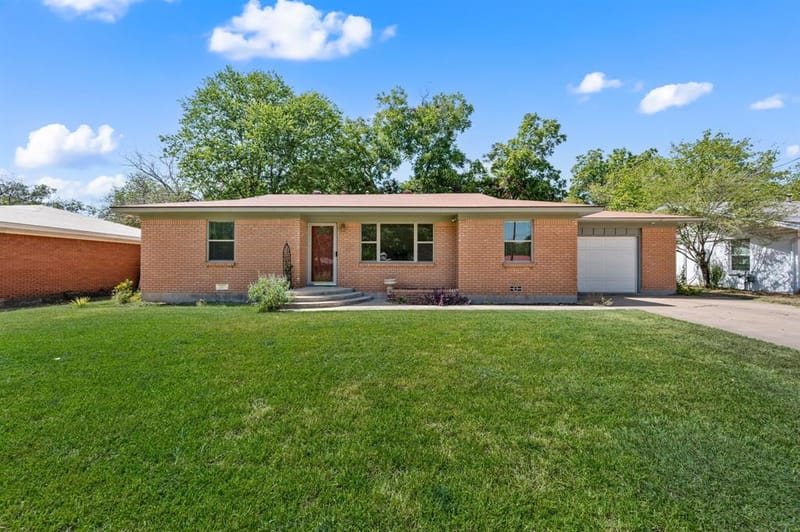 1134 Usher Street, Benbrook TX 76126 - Photo 38