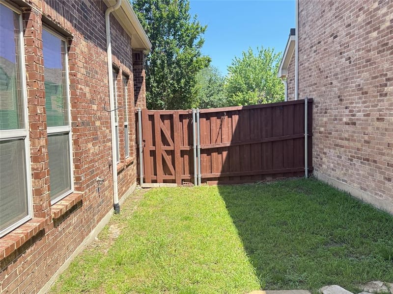 2108 Harris Place, Plano TX 75025 - Photo 8