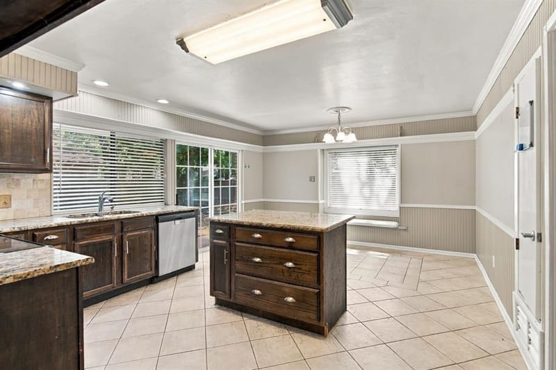 3004 Bent Tree Lane, Bedford TX 76021 - Photo 7