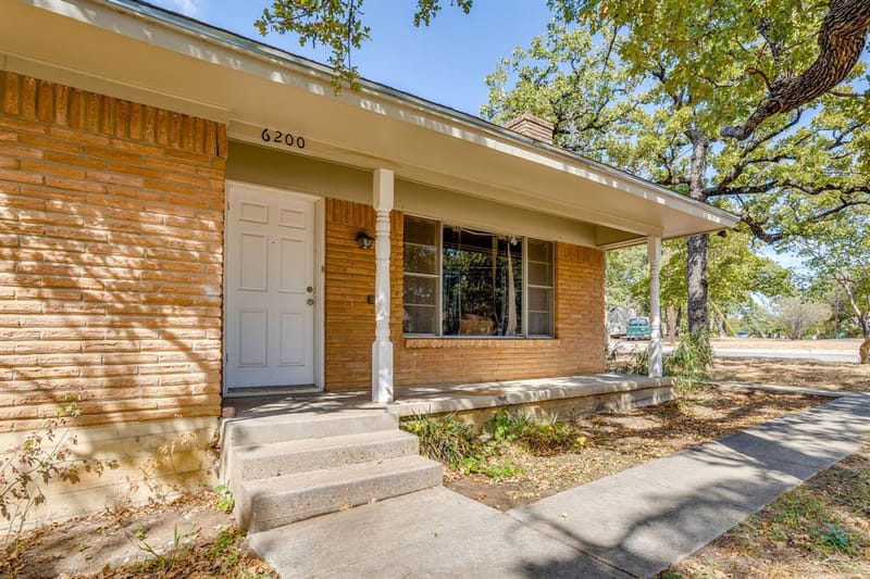 6200 Forest Hill Drive, Forest Hill TX 76119 - Photo 6