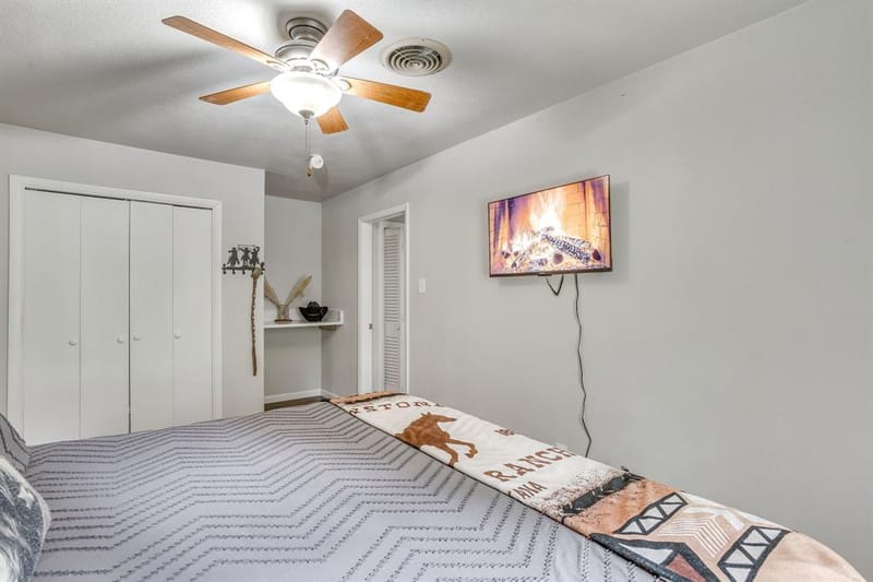 6200 Forest Hill Drive, Forest Hill TX 76119 - Photo 26