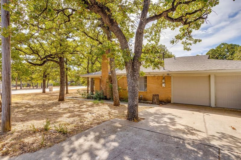 6200 Forest Hill Drive, Forest Hill TX 76119 - Photo 7