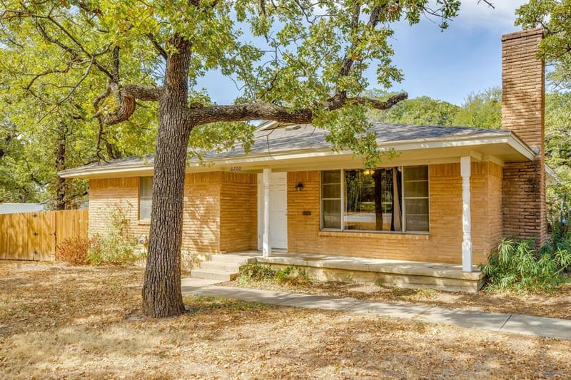 6200 Forest Hill Drive, Forest Hill TX 76119 - Photo 5