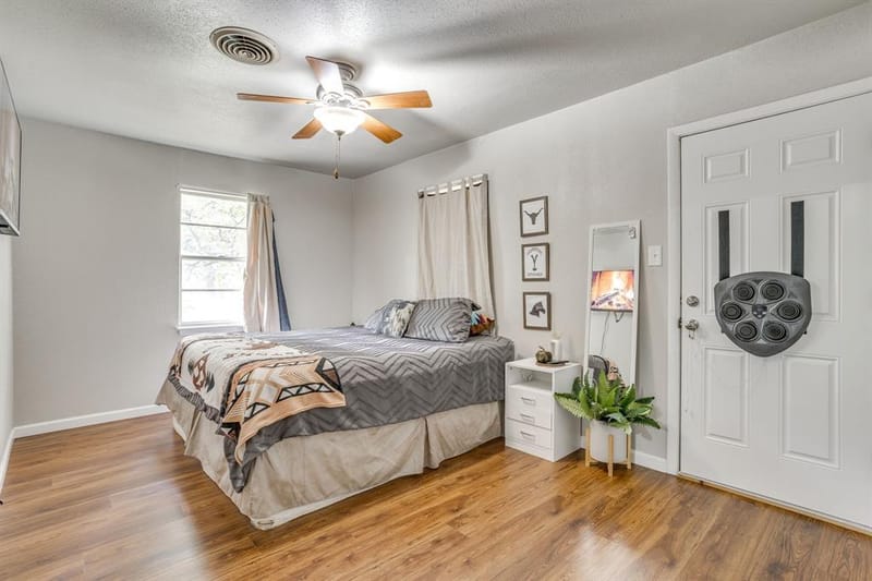 6200 Forest Hill Drive, Forest Hill TX 76119 - Photo 24