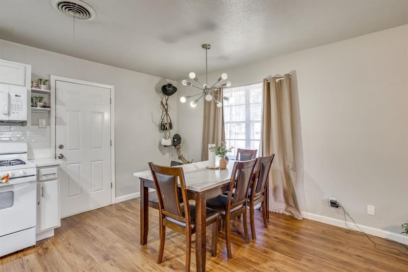 6200 Forest Hill Drive, Forest Hill TX 76119 - Photo 14