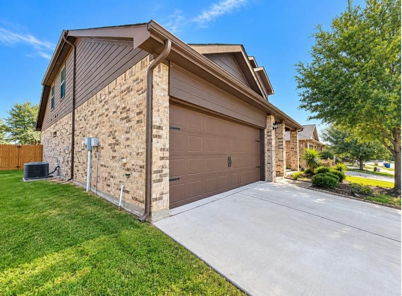 644 River Rock Drive, Azle TX 76020 - Photo 2