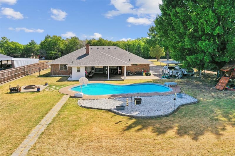 1710 Vineyard Road, Grand Prairie TX 75052 - Photo 32